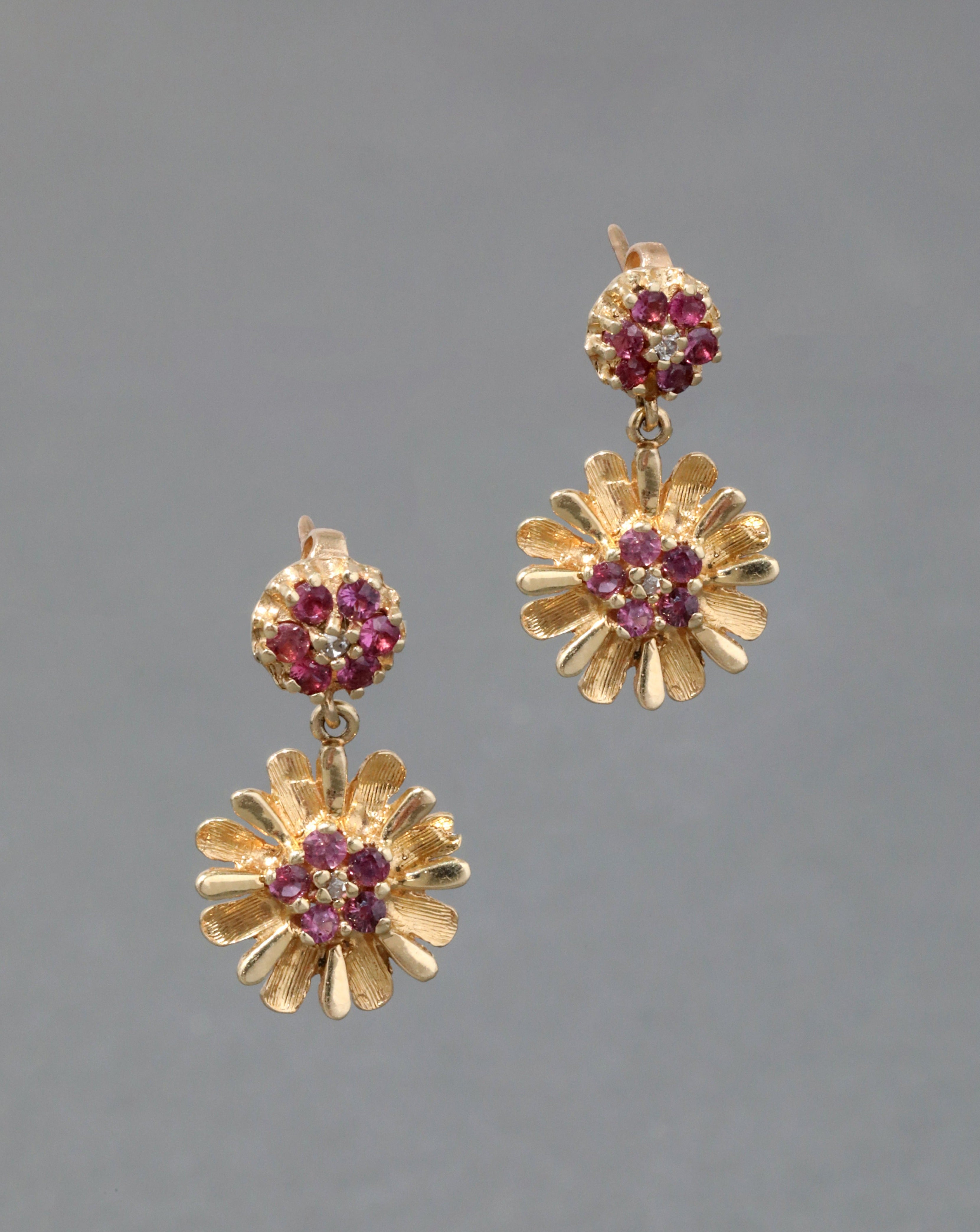 Vintage deals Gold Floral Embossed Earrings