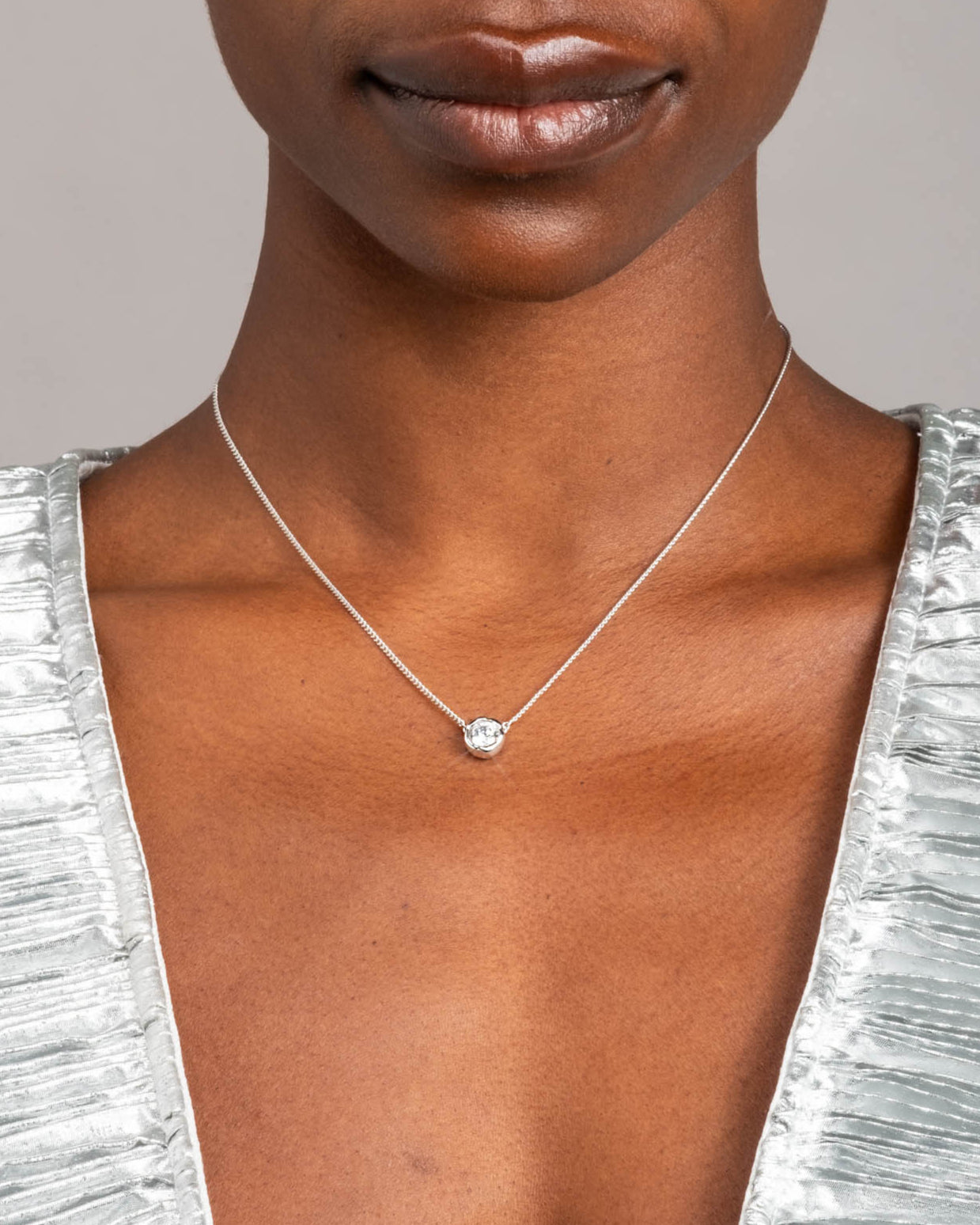 Asterales Silver Solitaire Necklace - Photo 2