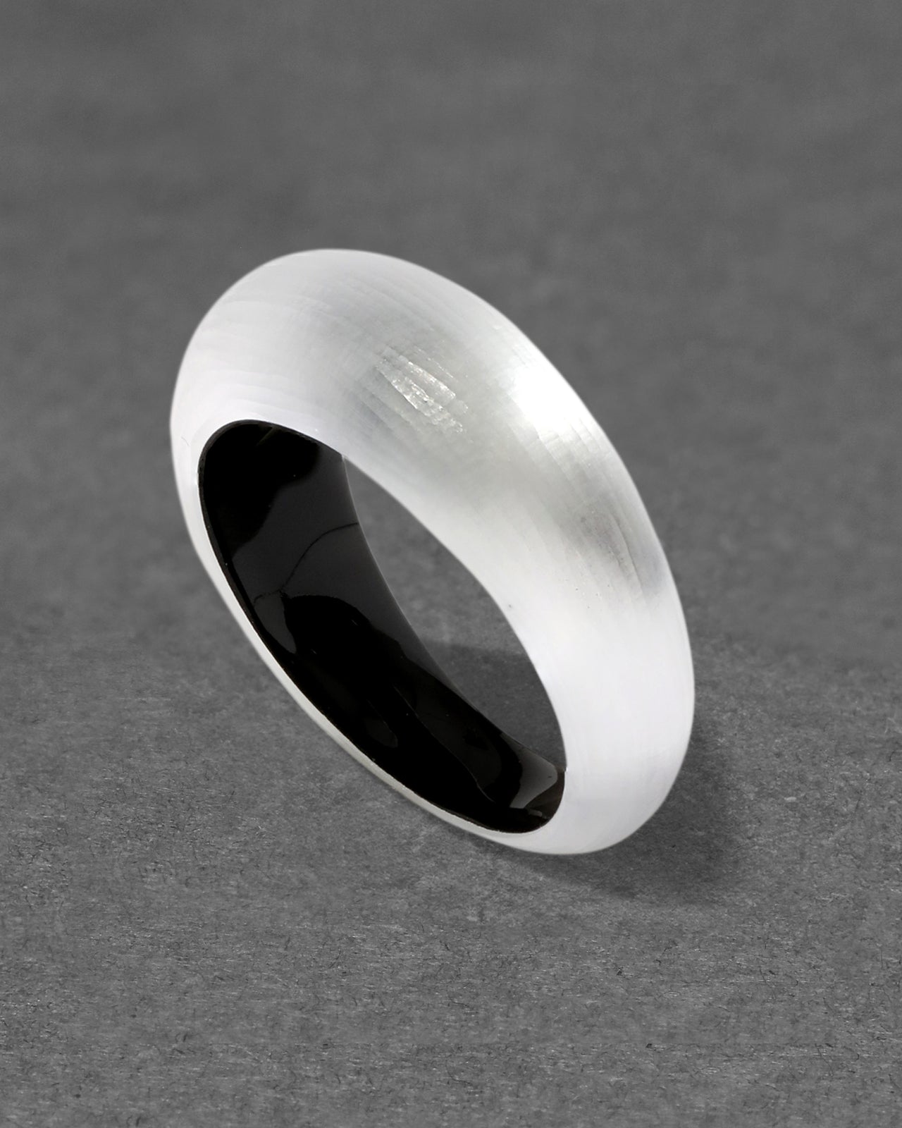 Luminous Lucite Tapered Ring- Silver - Photo 2