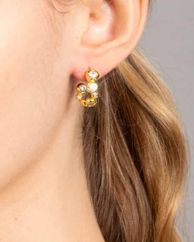 Asterales Gold Small Hoop Earring - Photo 2