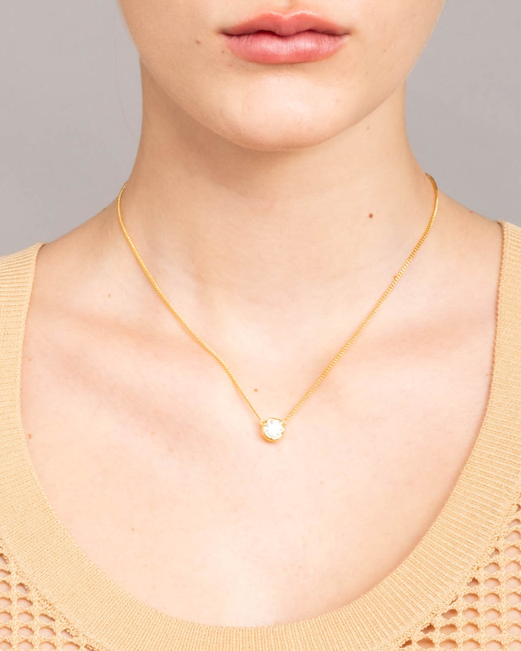 Asterales Gold Solitaire Necklace - Photo 2