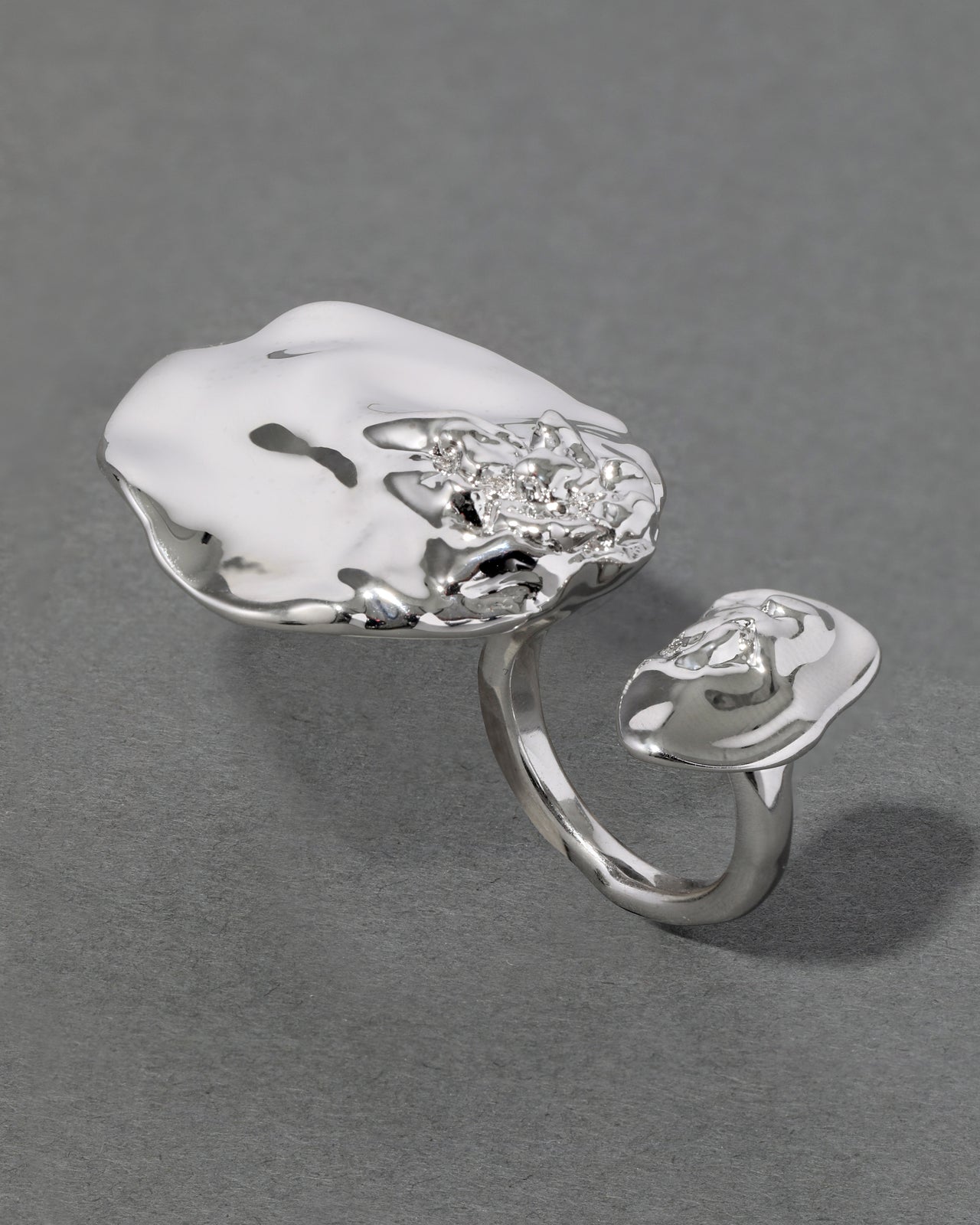 Brut Silver Double Disc Ring - Photo 2