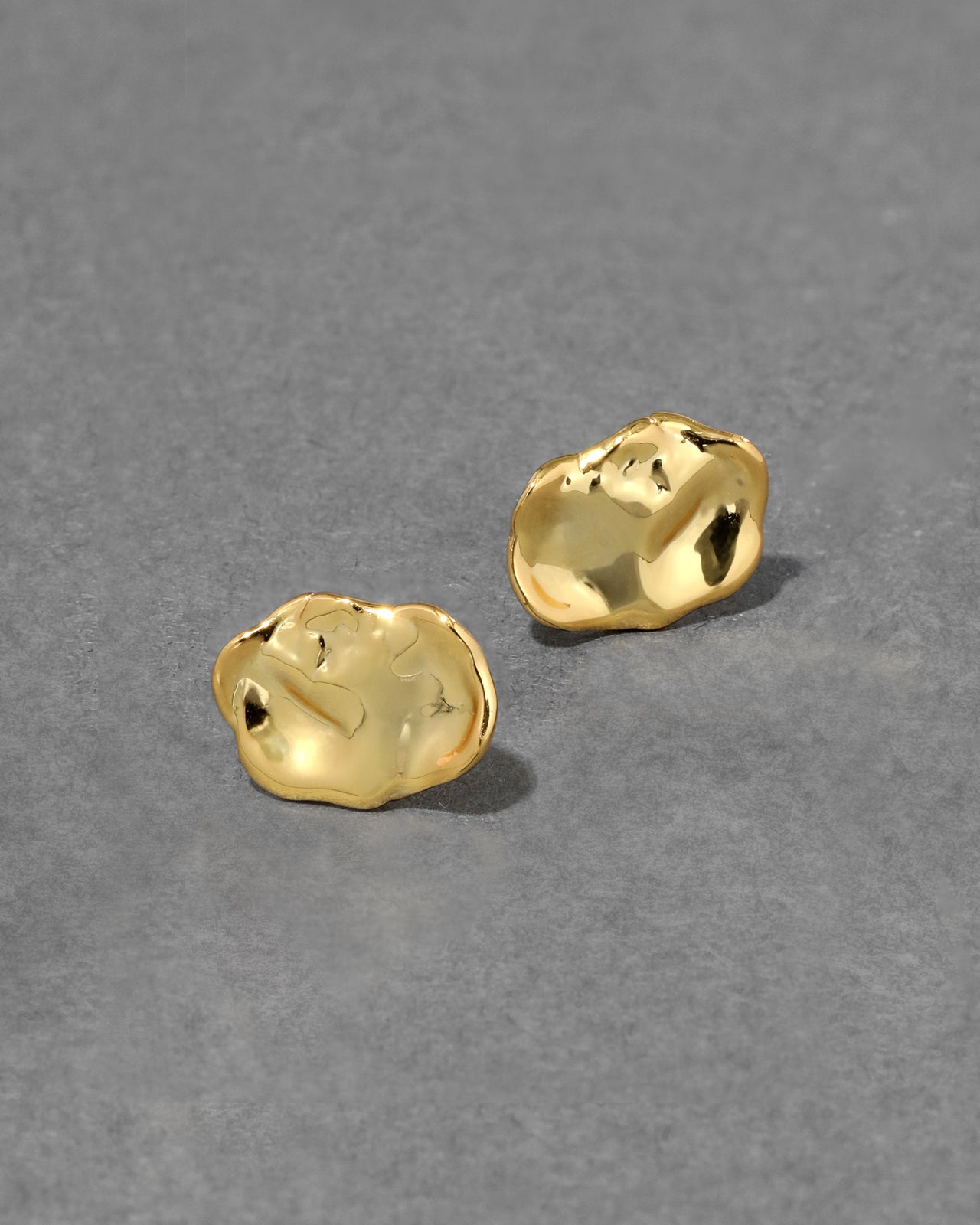 Brut Gold Coin Stud Earring - Photo 2