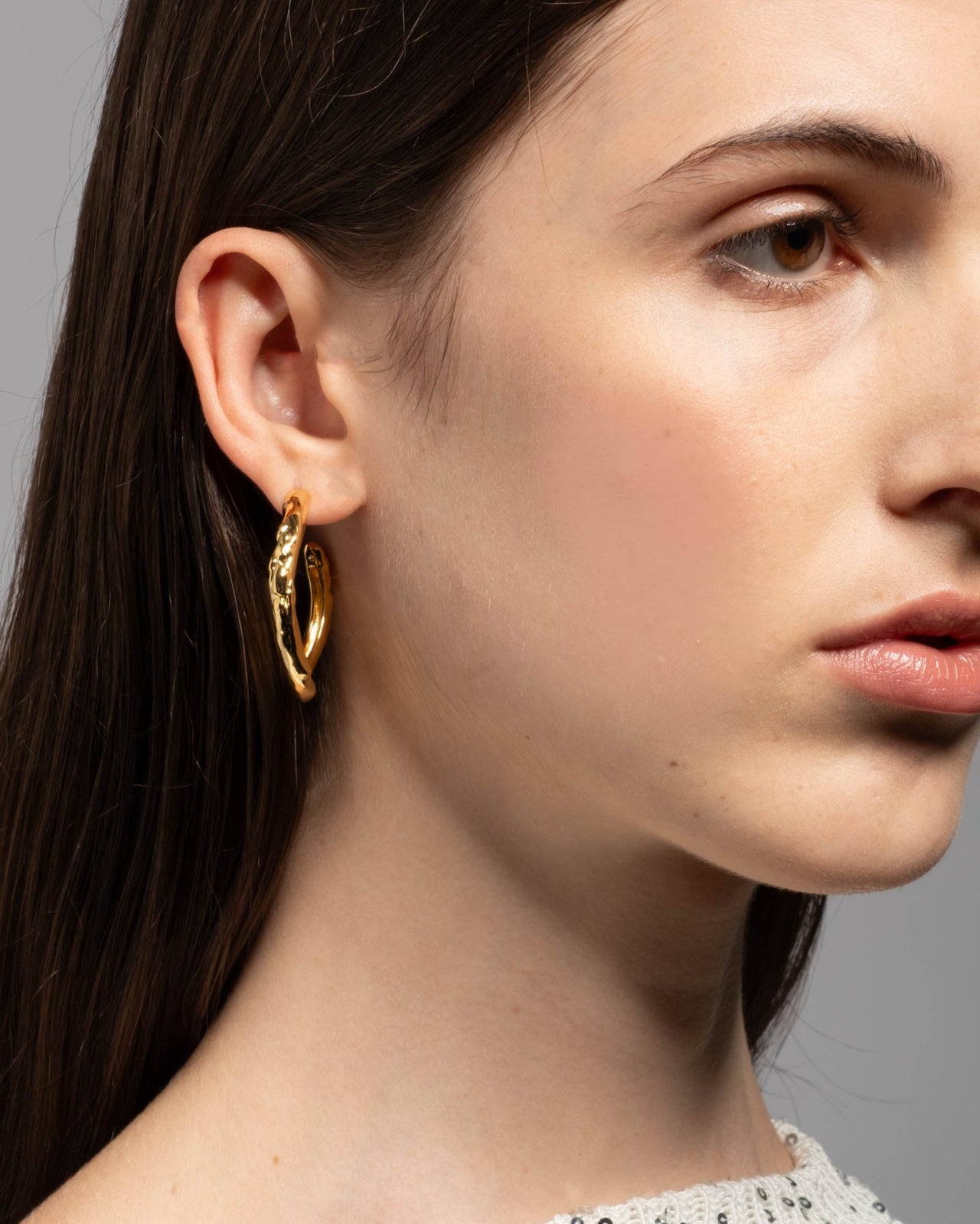 Brut Gold Tube Hoop Earring - Photo 2