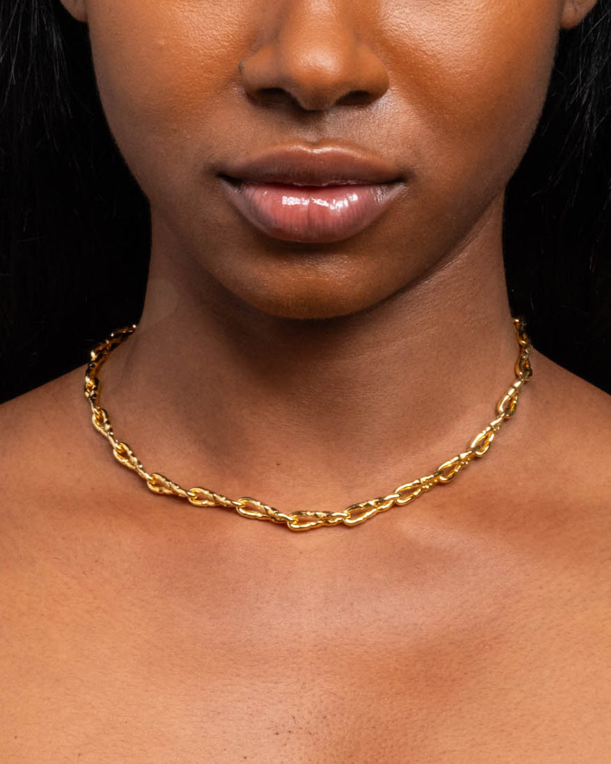 Brut Gold Twisted Link Necklace - Photo 2