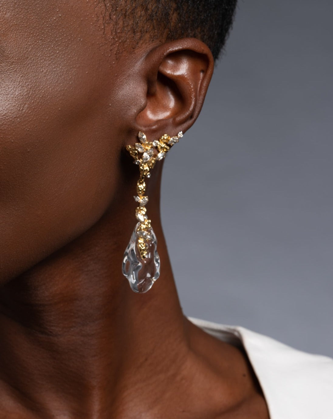 Lucite Jewelry + Lucite Earrings Collection | ALEXIS BITTAR
