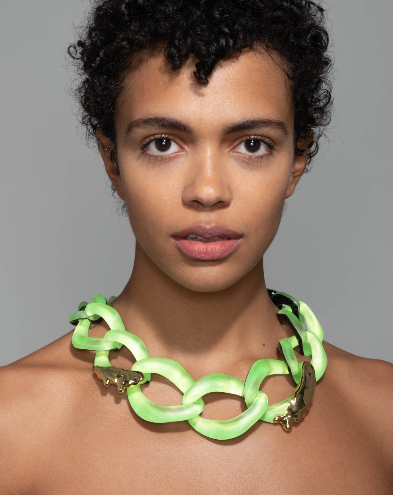 Lucite Molten X Large Link Necklace - Neon Green - Photo 2