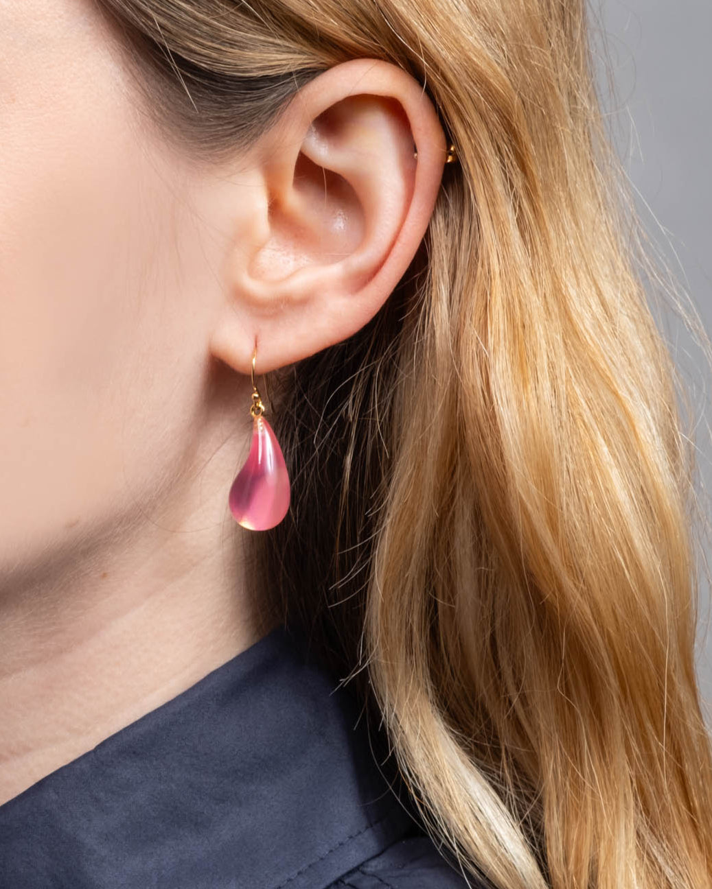 Lucite Dewdrop Earring- Sweet Melon - Photo 2