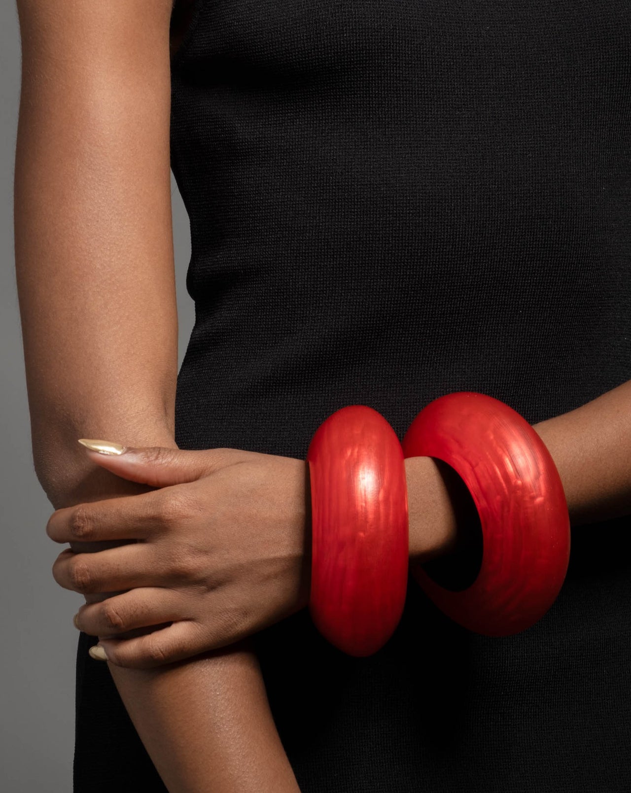 Puffy Lucite Bangle Bracelet- Lipstick Red - Photo 2