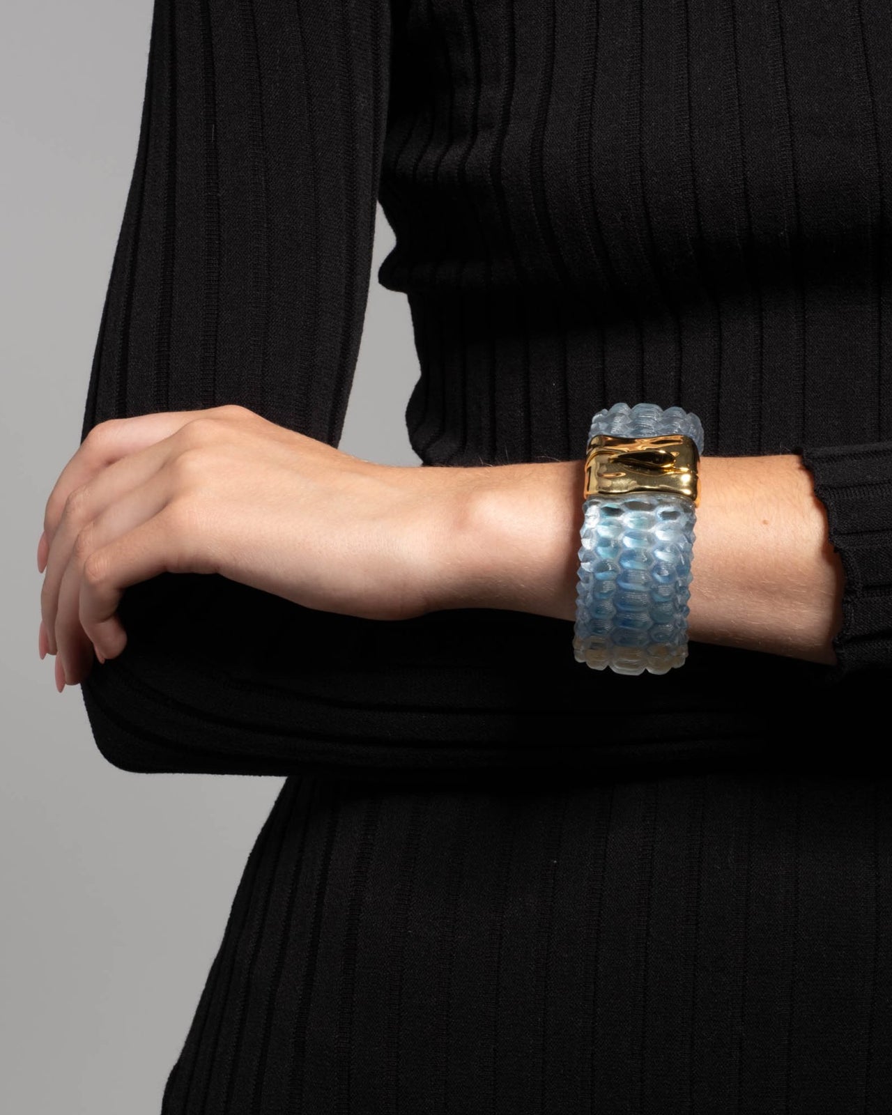 Serpent Lucite Wide Hinge Bracelet- Azure - Photo 2