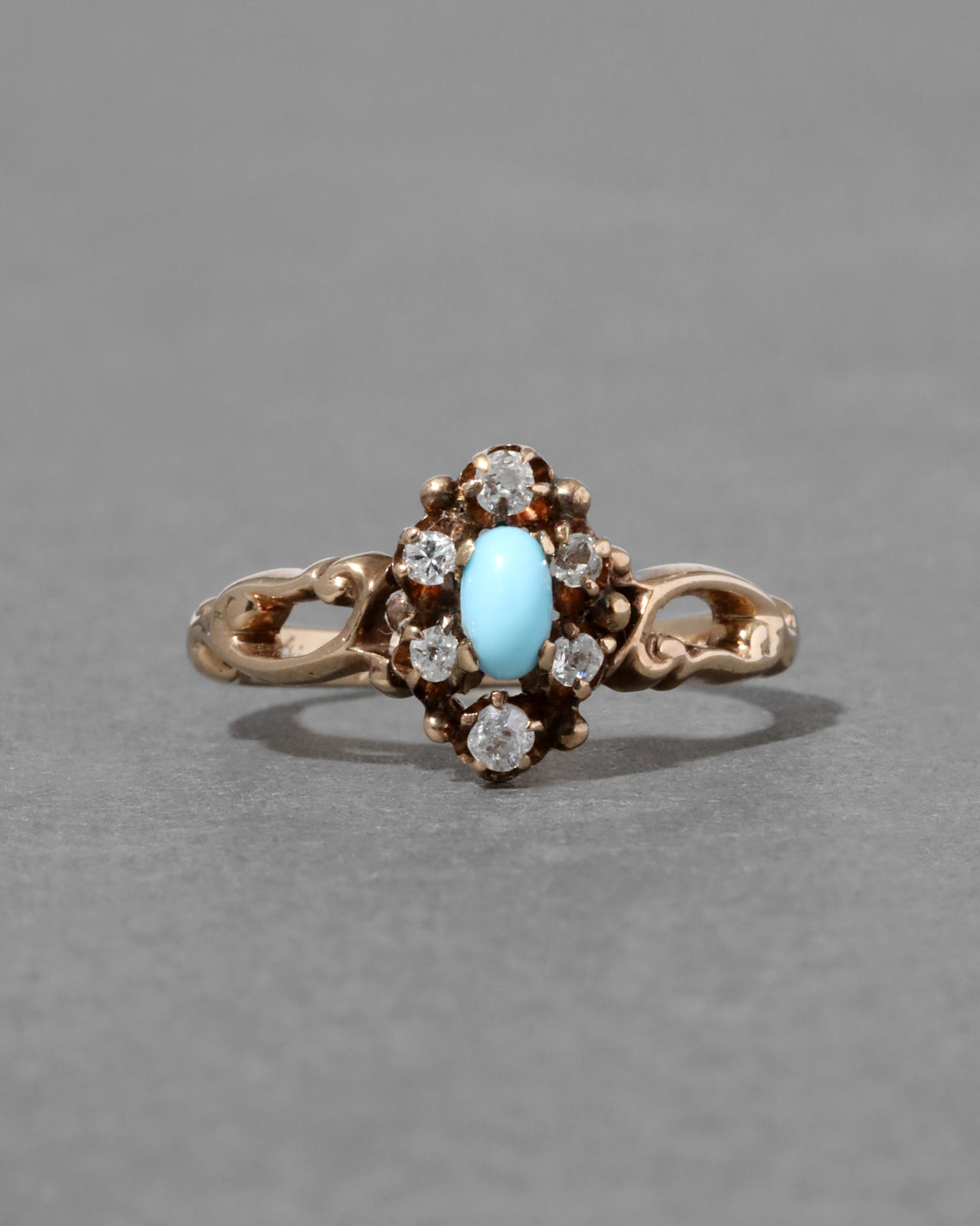 Vintage 14k Gold with Oval Turquoise Surrounded by Diamonds in Delicate Setting Ring - Photo 2