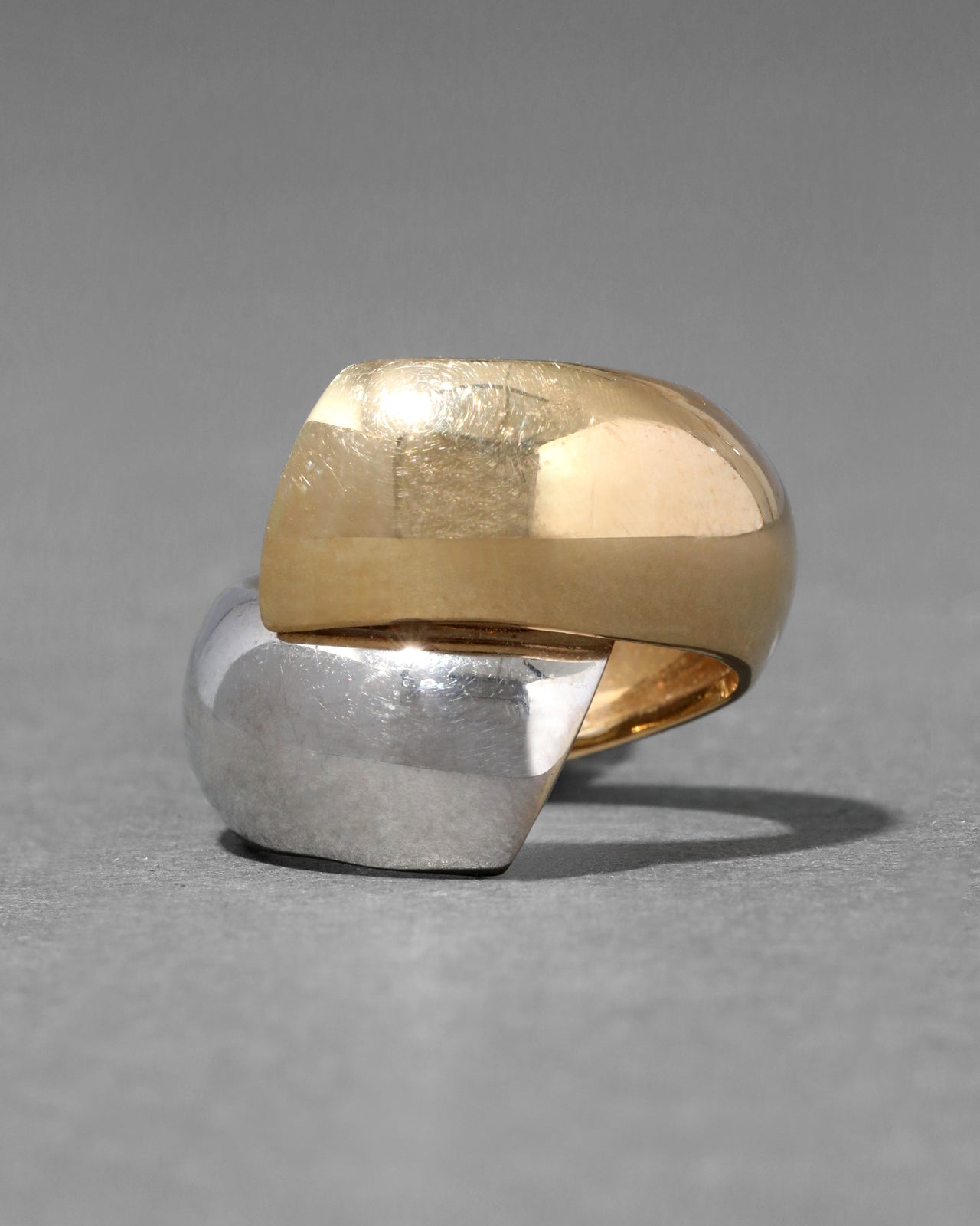 Vintage 1980s 14k Gold Two Tone Gold Bypass Sculptural Ring - Photo 2