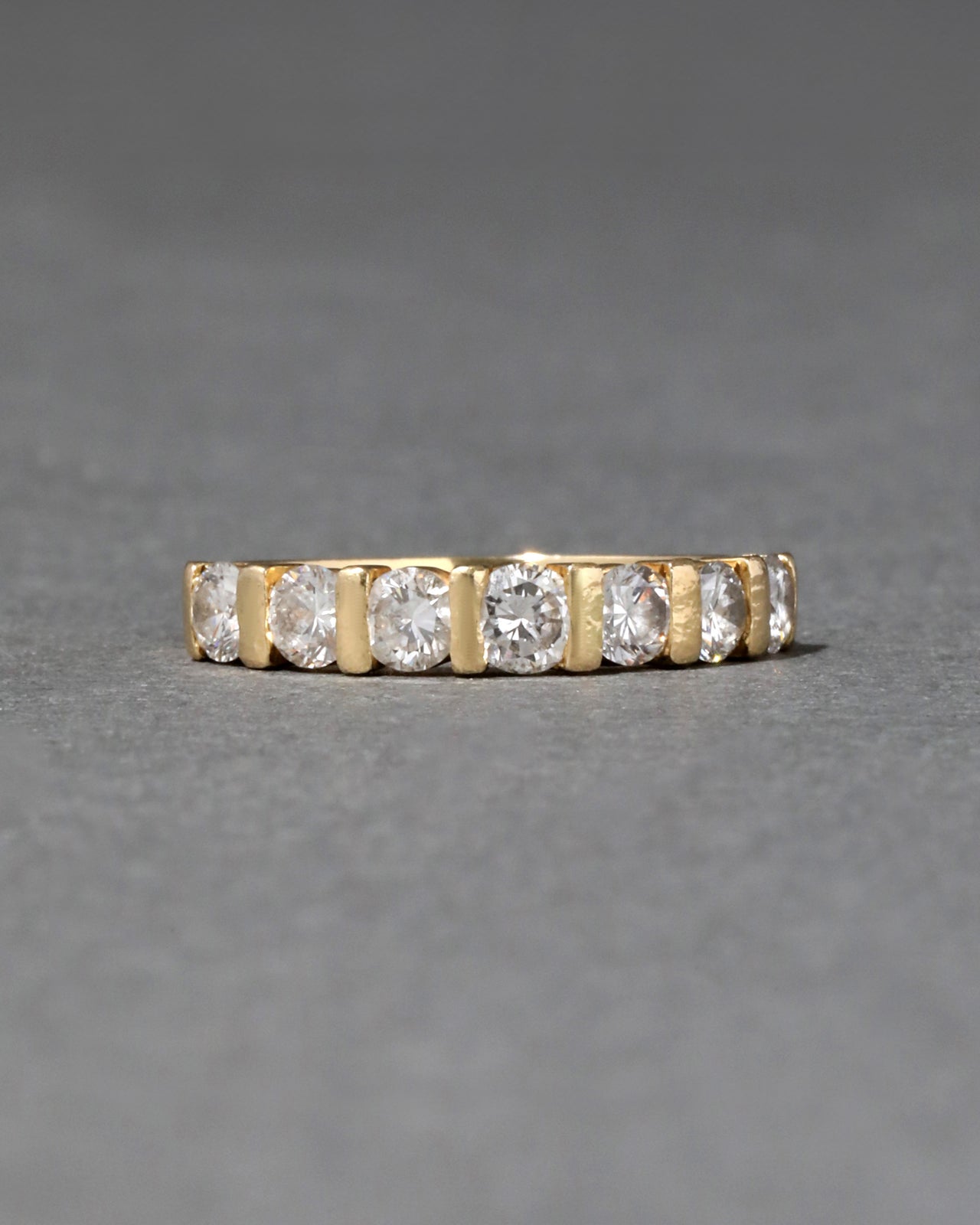 Vintage 1980s 18k Gold & Diamond Large Band Ring - Photo 2