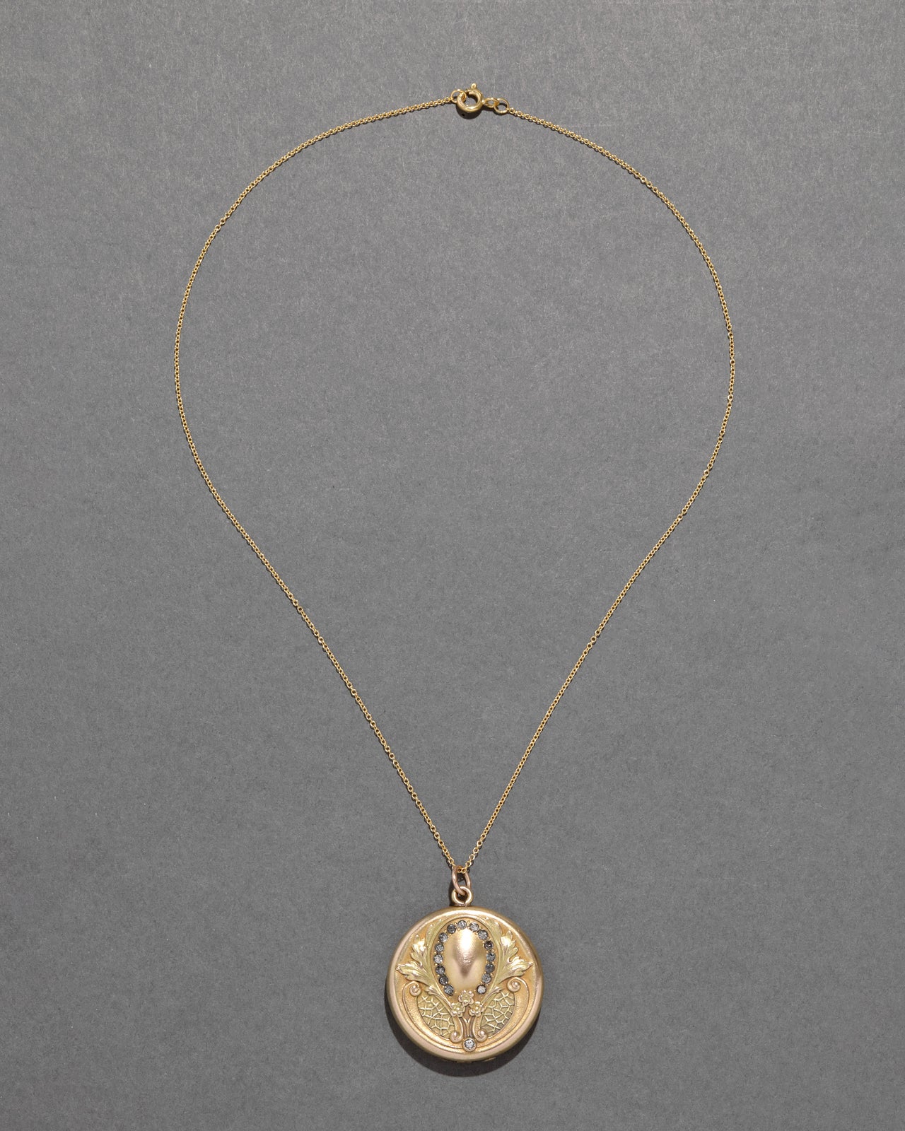 Antique 1910s 14k Gold Fill Classic Art Nouveau Locket Necklace - Photo 2