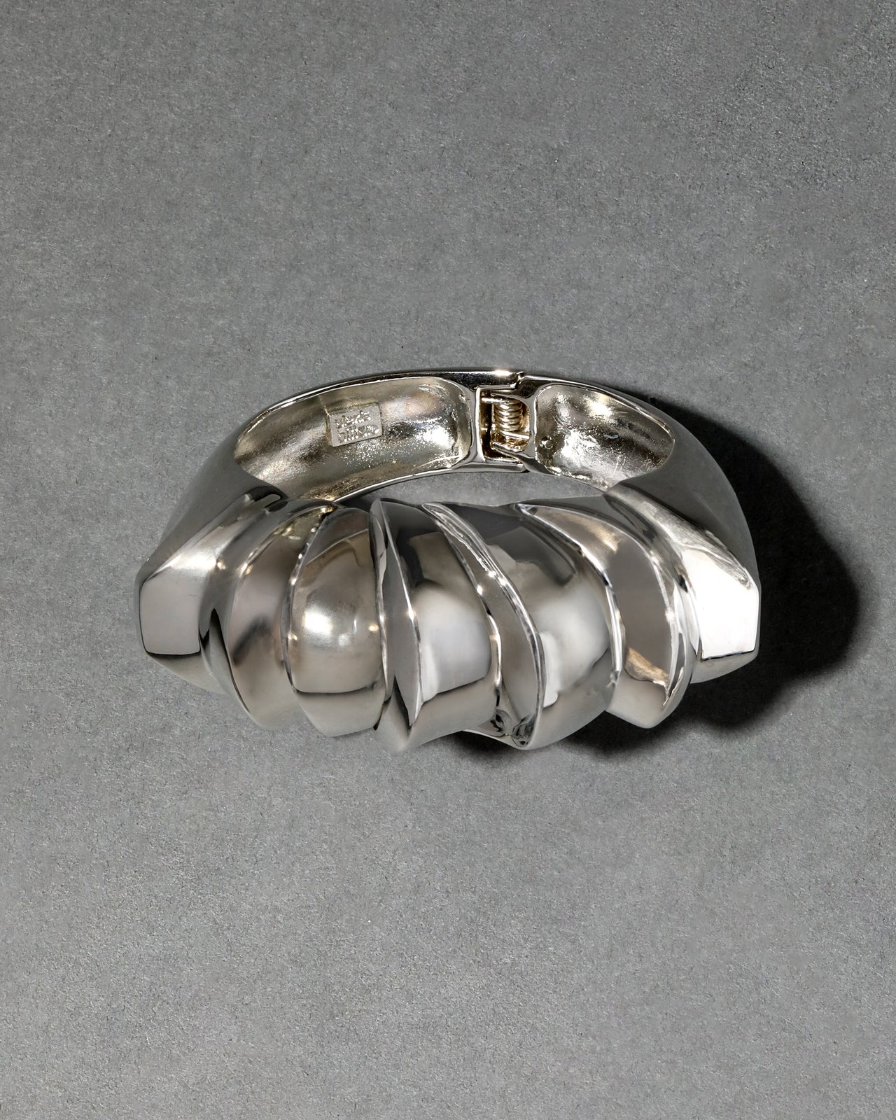 Archive Silver Sculptural Hinge Bracelet - Photo 2