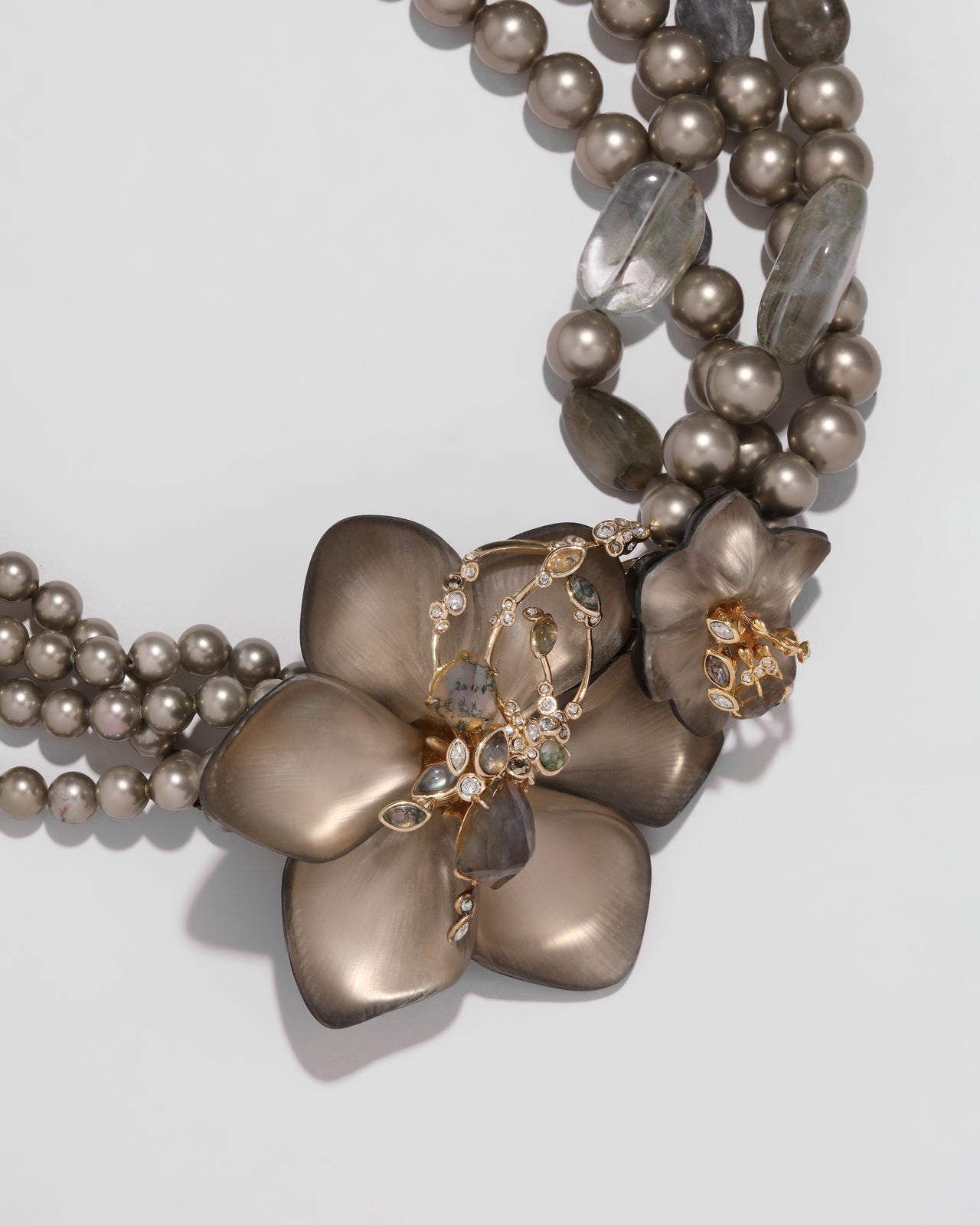 Archive Lucite Flower Beaded Torsade Necklace - Photo 2